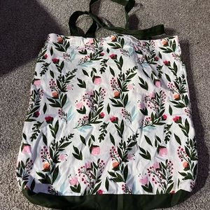 Floral tote bag